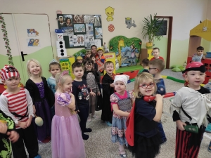 Karneval u Slun&iacute;ček
