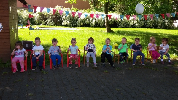 Cesta za pokladem, aneb oslava sv&aacute;tku dět&iacute;