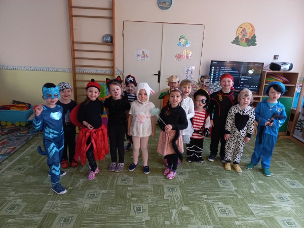 Slun&iacute;čkov&yacute; karneval