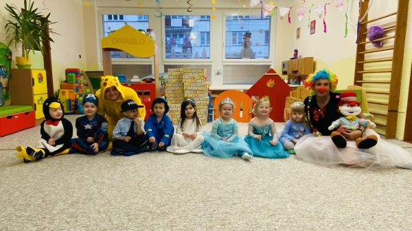KARNEVAL V KOŤ&Aacute;TK&Aacute;CH
