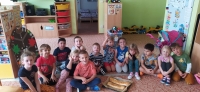 Sovičky pečou jablečn&yacute; z&aacute;vin :)