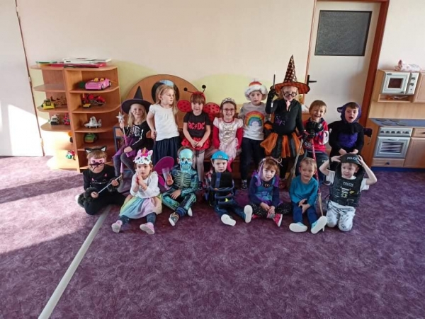 Slun&iacute;čkov&yacute; karneval