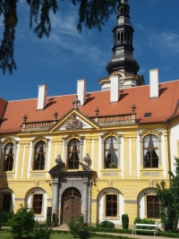 Beru&scaron;ky v z&aacute;meck&yacute;ch zahrad&aacute;ch