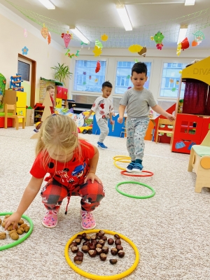 Cvičen&iacute; s veverkou Čiperkou v Koť&aacute;tk&aacute;ch