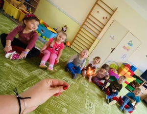 Koť&aacute;tka se tě&scaron;&iacute; na Jež&iacute;&scaron;ka